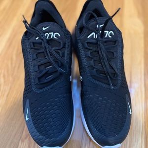 Brand new Nike Air 270